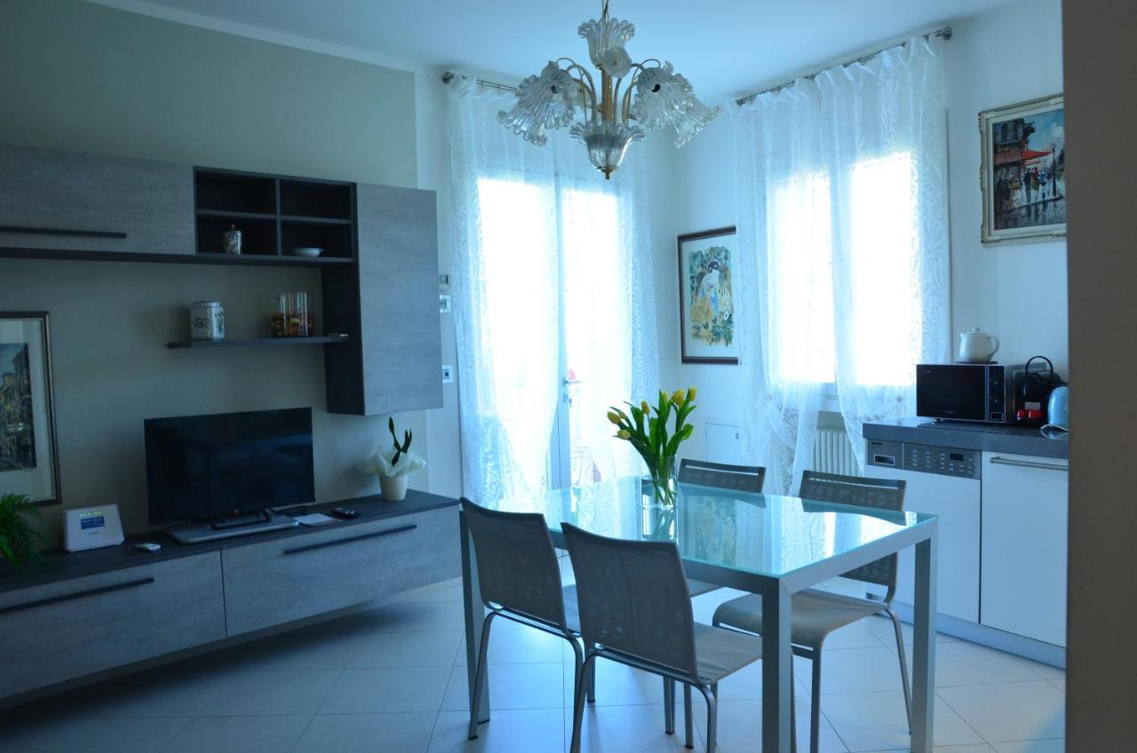 Elena Apartment - View Lake - Private Garage Bardolino Exteriér fotografie